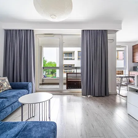 Kolska Grey Apartment *